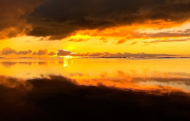 Edited Pic of an amazing Abrolhos sunset