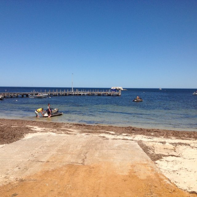 Leeman boat ramp 